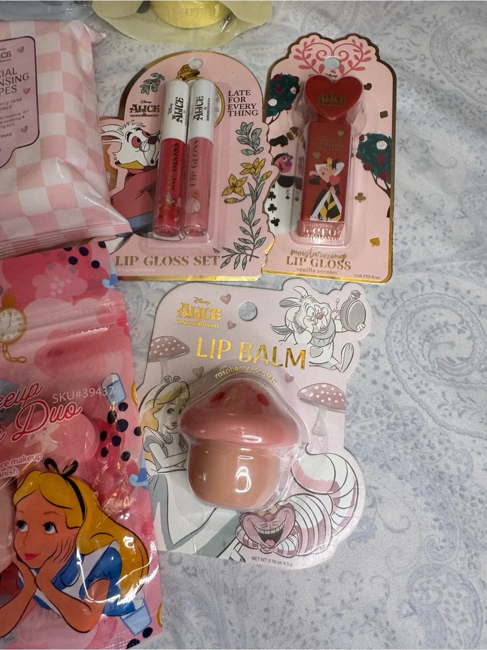 Disney Alice In Wonderland Ultimate Fan Self Care Pampering Bath & Beauty Set